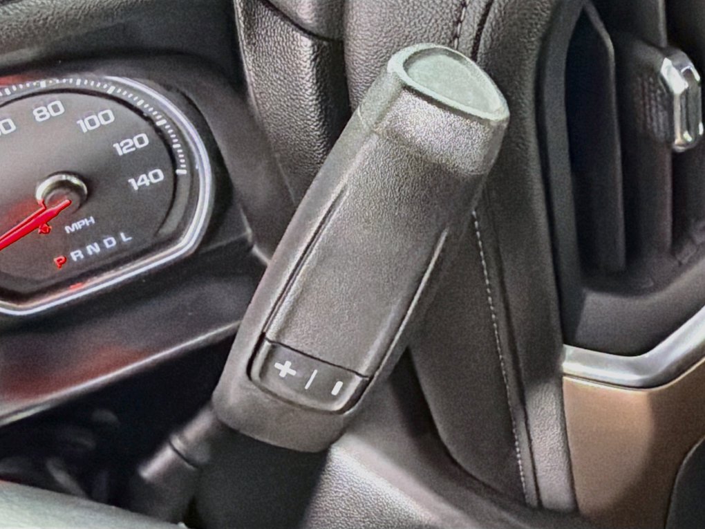 Used 2020 Chevrolet Silverado 1500 High Country w/ Technology Package AWD/4WD image 22