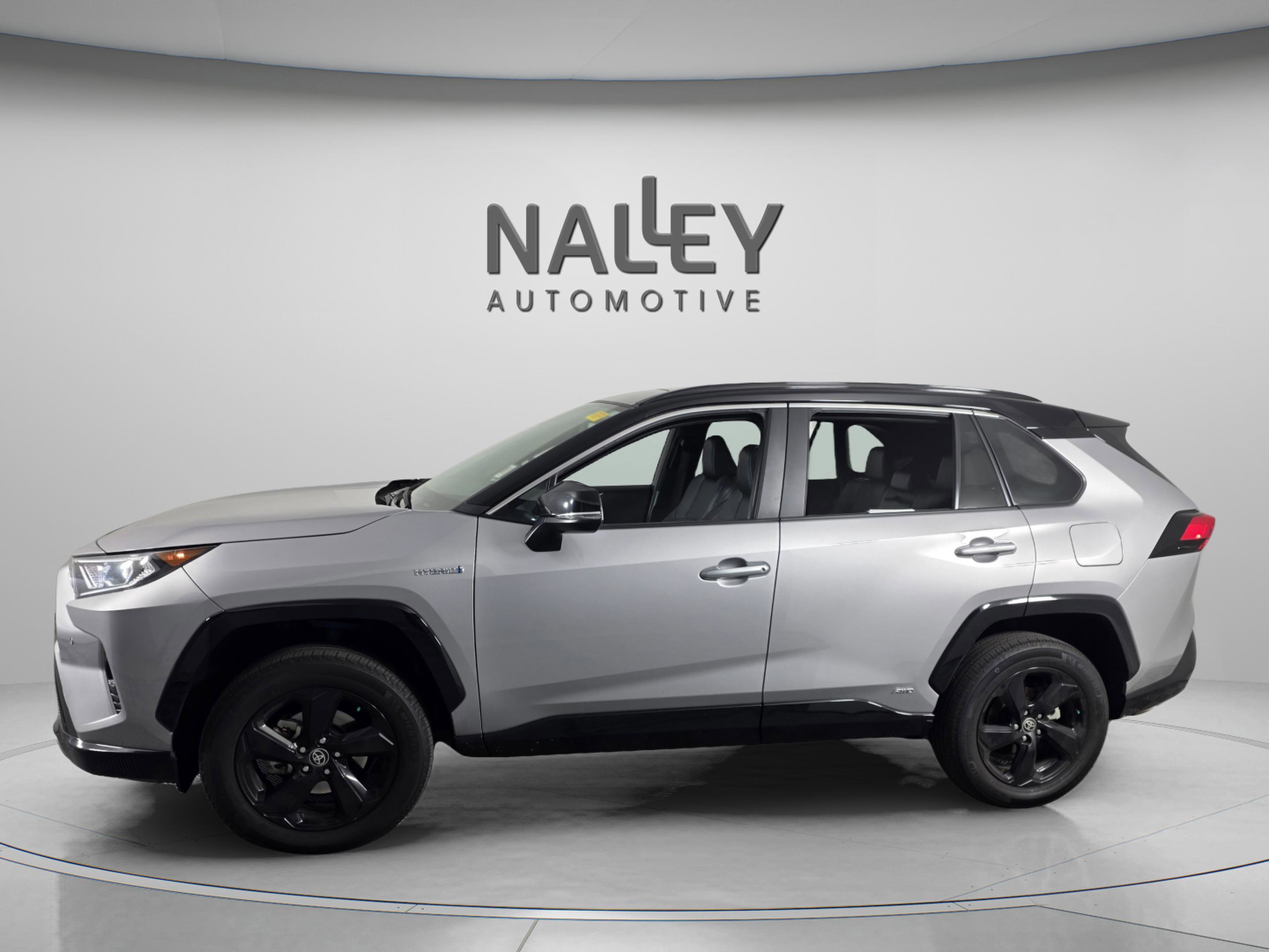 Used 2021 Toyota RAV4 XSE image 2
