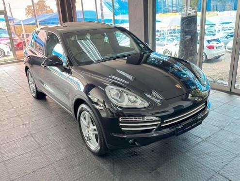 Used 2014 Porsche Cayenne Diesel Platinum Edition image 40