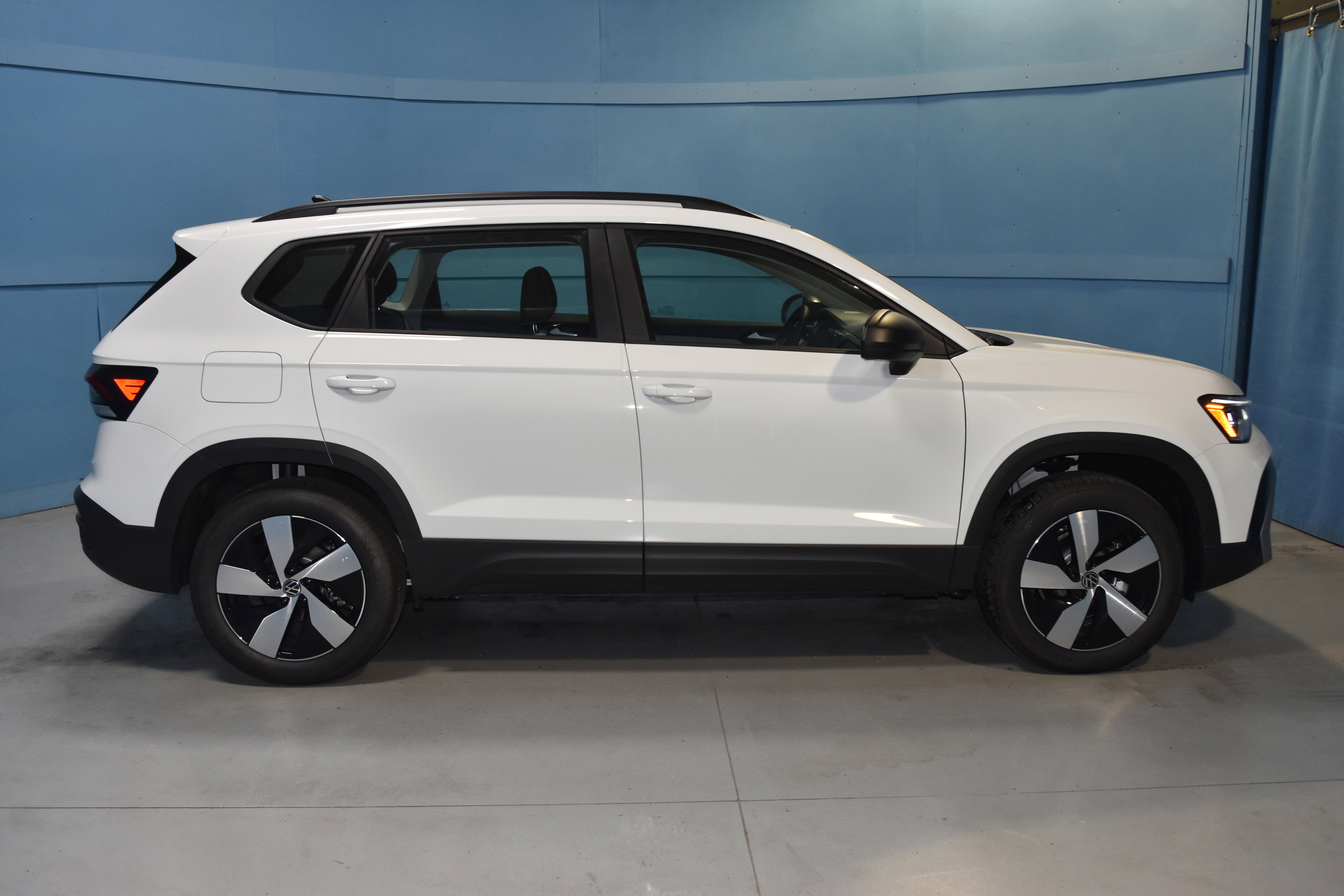 New 2025 Volkswagen Taos S image 17