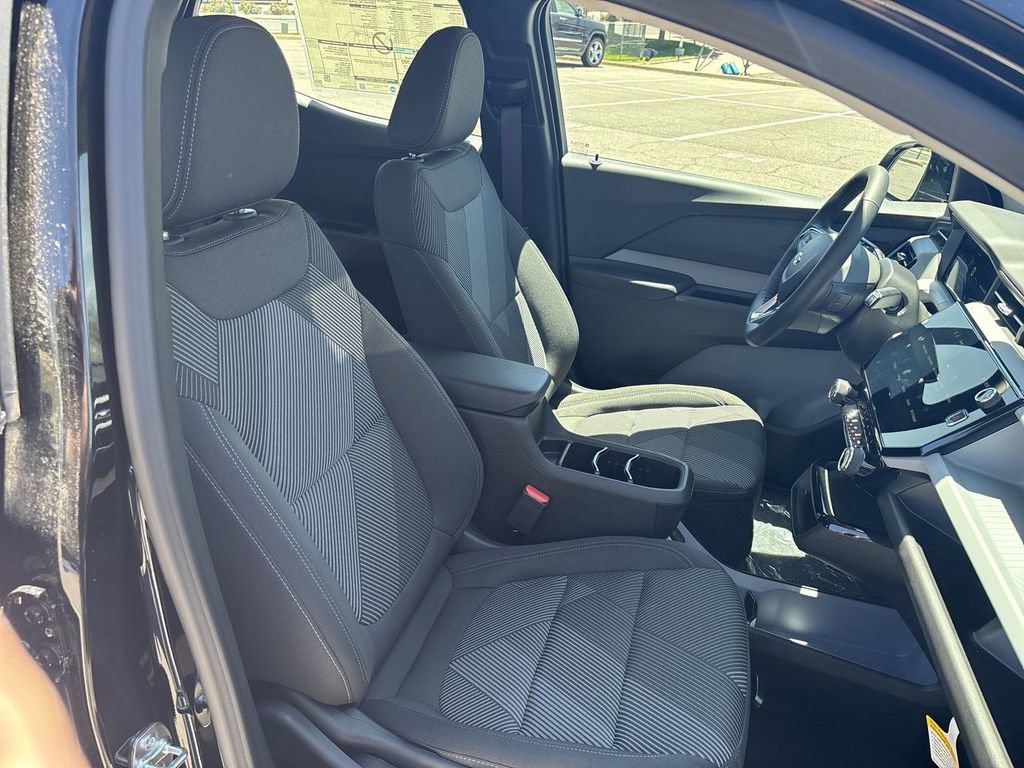 New 2027 Chevrolet Bolt LT w/ Comfort Package FWD image 28