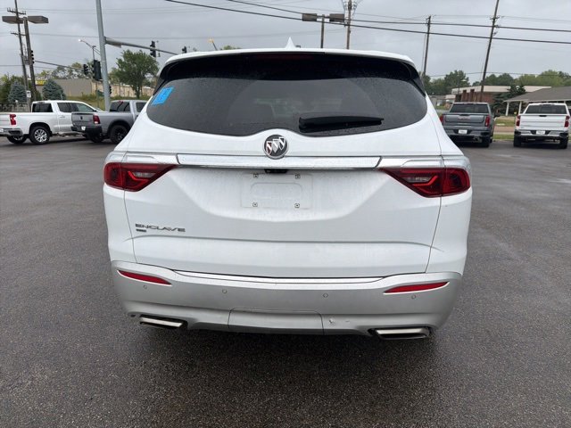 Used 2024 Buick Enclave Premium image 17