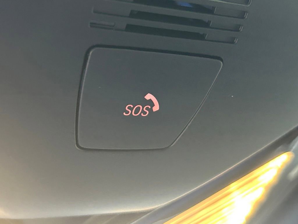 Used 2024 BMW 430i Coupe w/ M Sport Package image 39