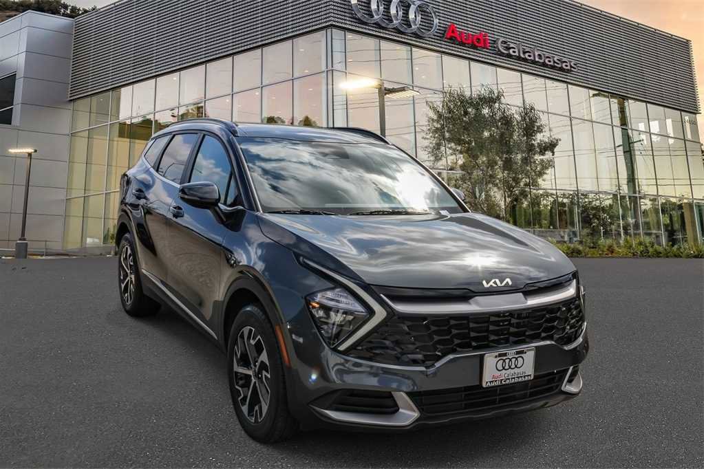 Used 2023 Kia Sportage EX w/ EX Premium Package image 5