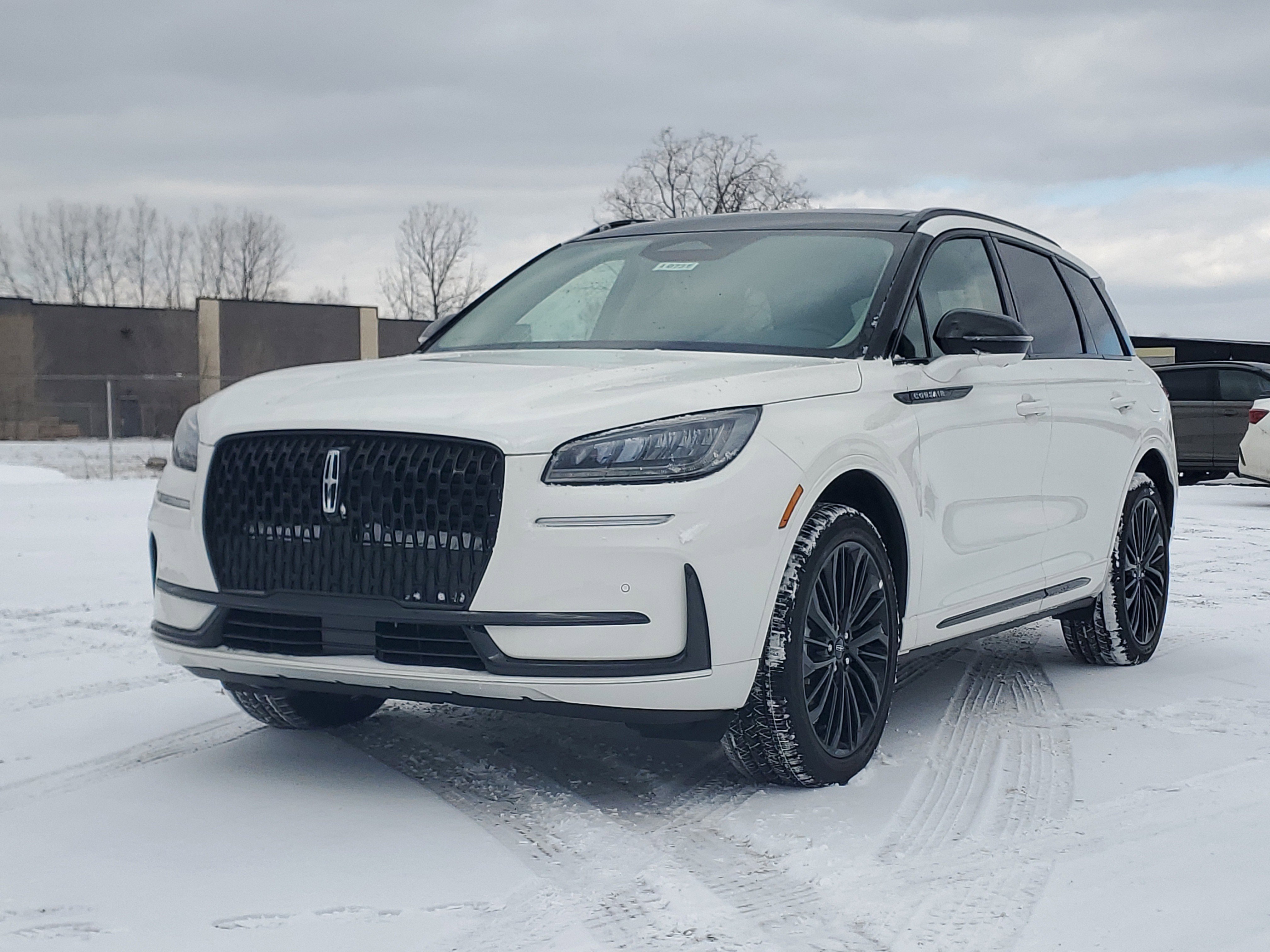 New 2026 Lincoln Corsair Premiere image 2