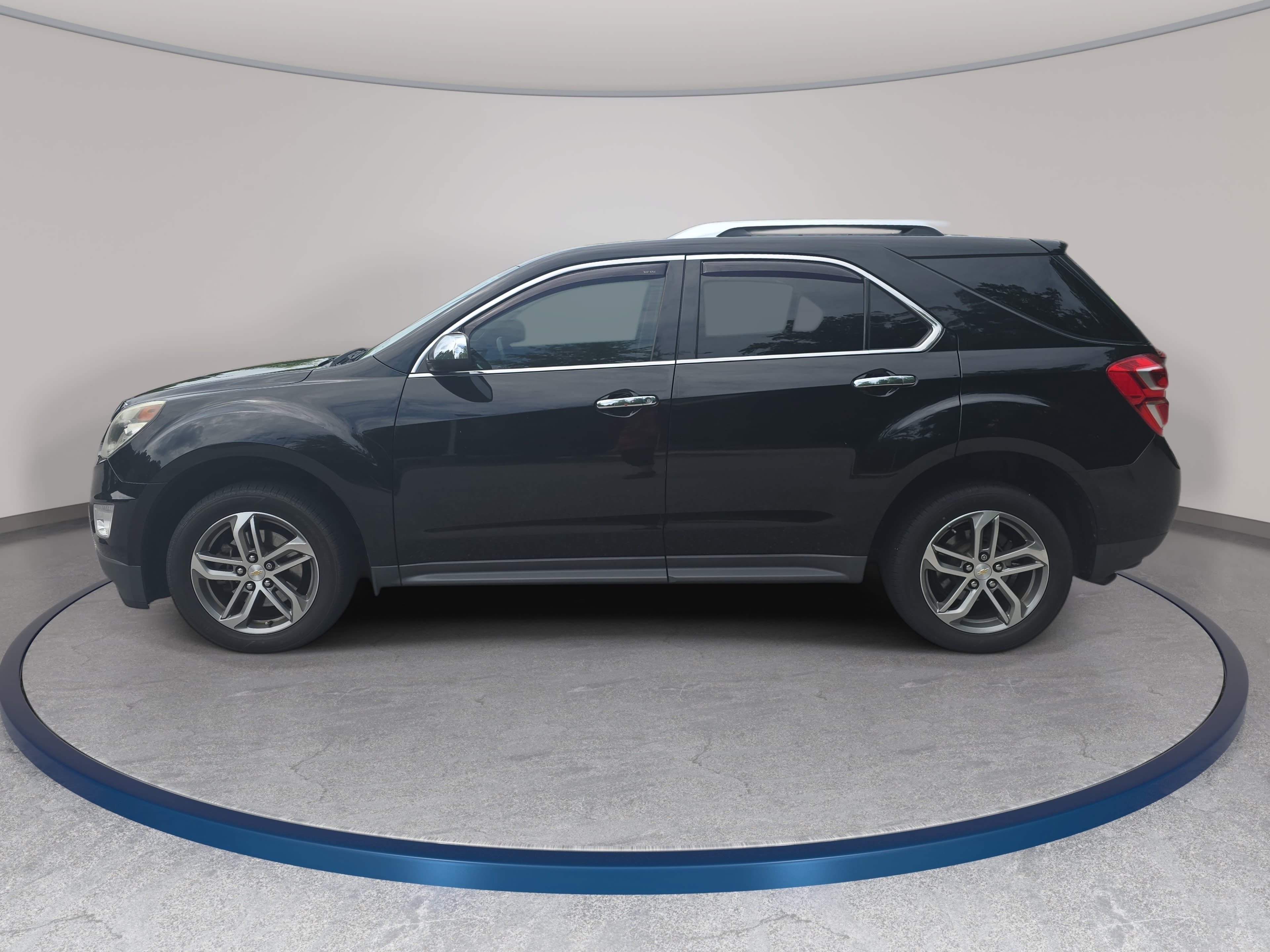 Used 2017 Chevrolet Equinox Premier w/ Enhanced Convenience Package FWD image 8