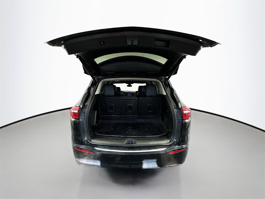 Used 2021 Buick Enclave Avenir w/ Avenir Technology Package image 28