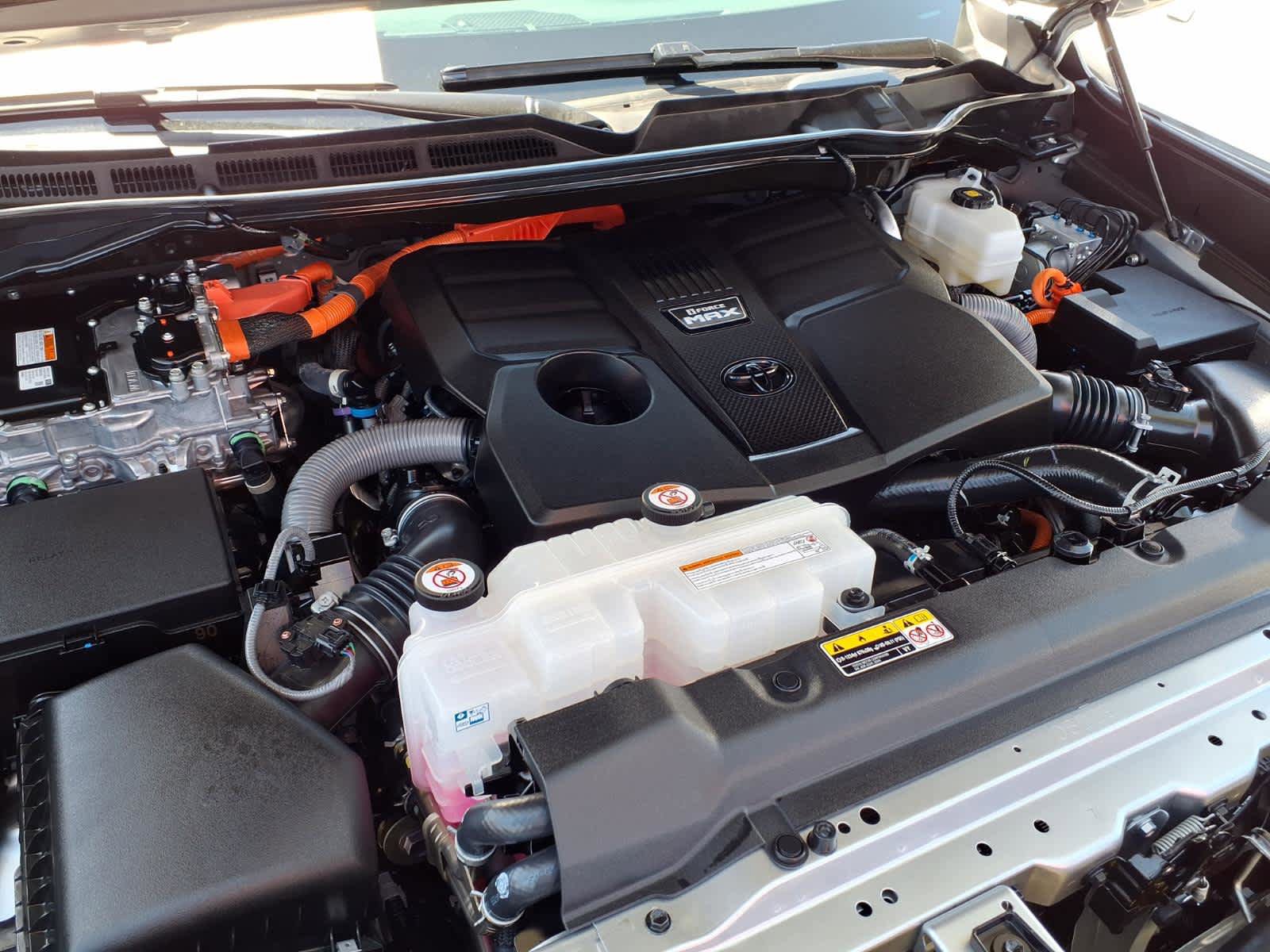 Certified 2025 Toyota Sequoia SR5 AWD/4WD image 26