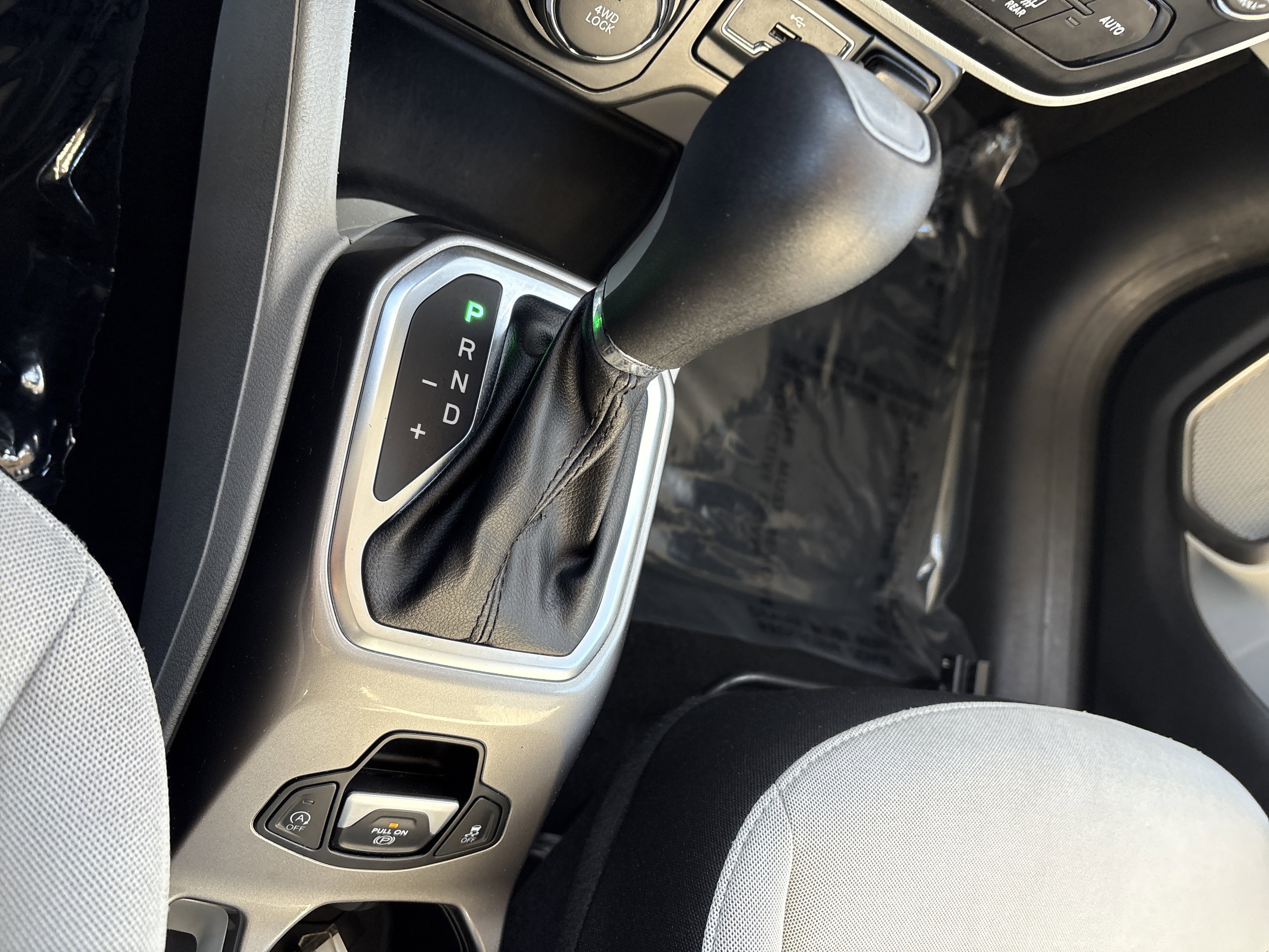 Used 2022 Jeep Renegade Latitude image 30