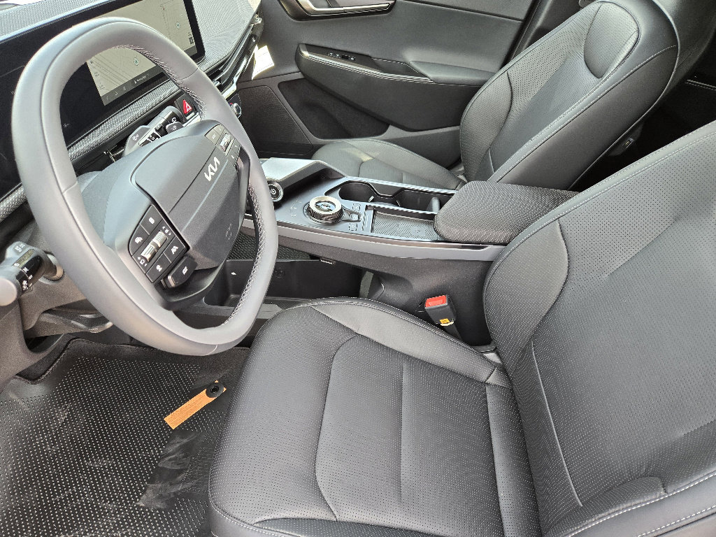 New 2025 Kia EV6 Wind image 9