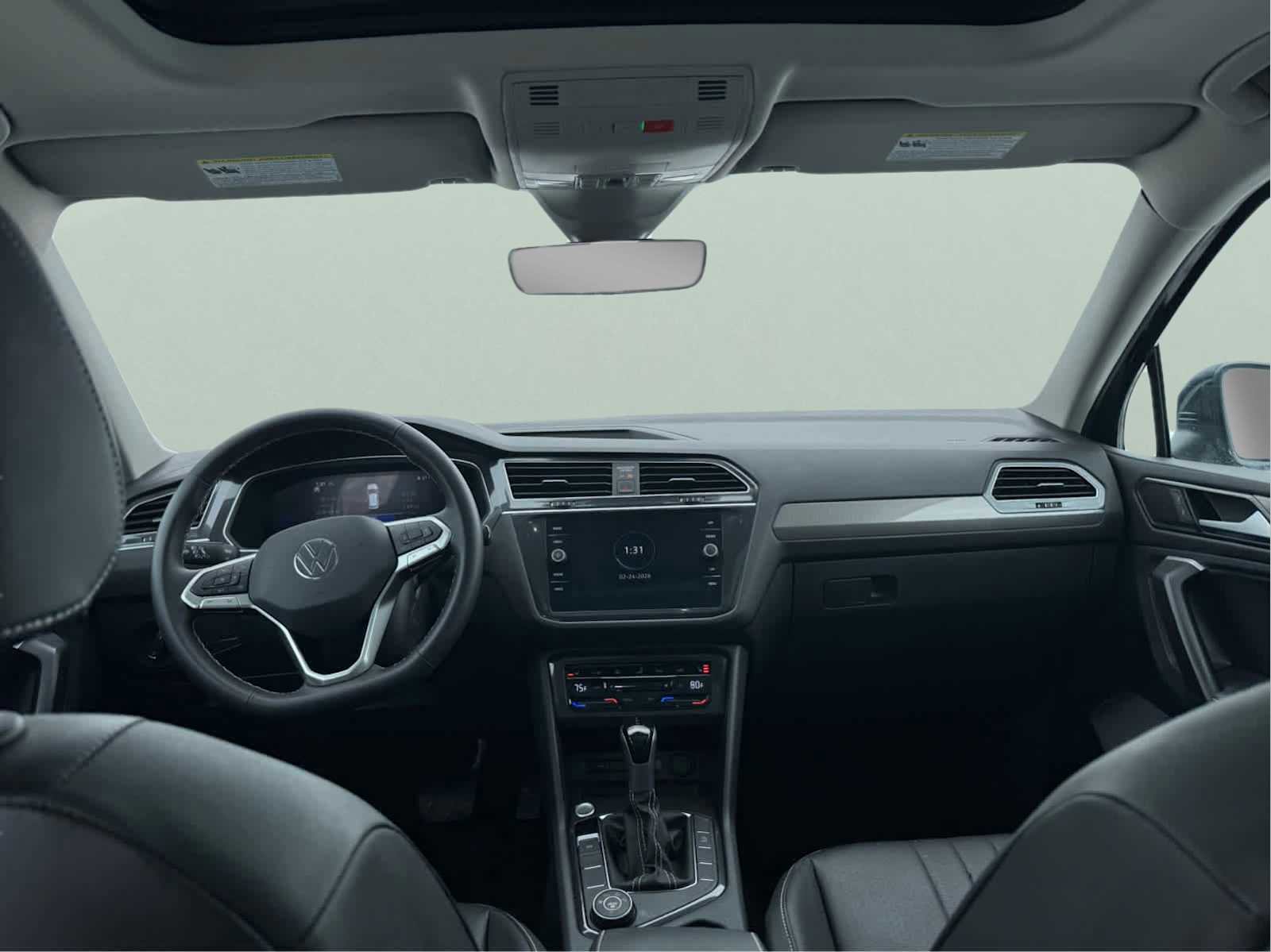 Certified 2024 Volkswagen Tiguan SE image 18