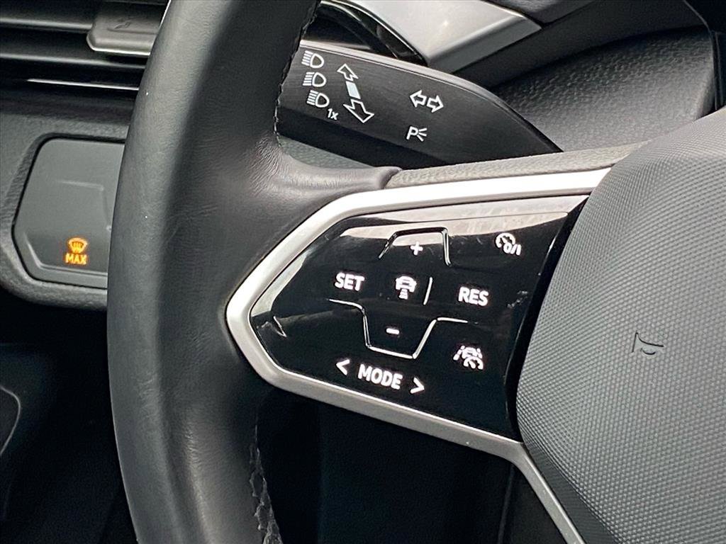 Certified 2022 Volkswagen ID.4 Pro image 7