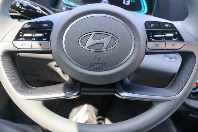 New 2025 Hyundai Elantra Blue image 20