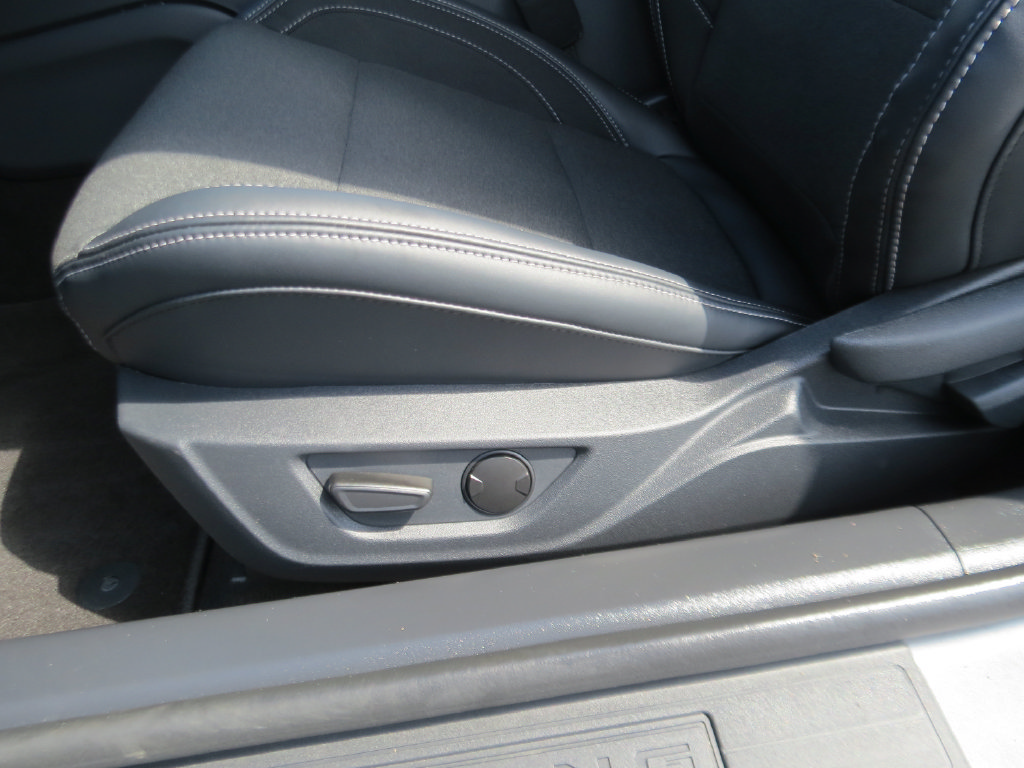 Used 2024 Ford Mustang GT RWD image 17