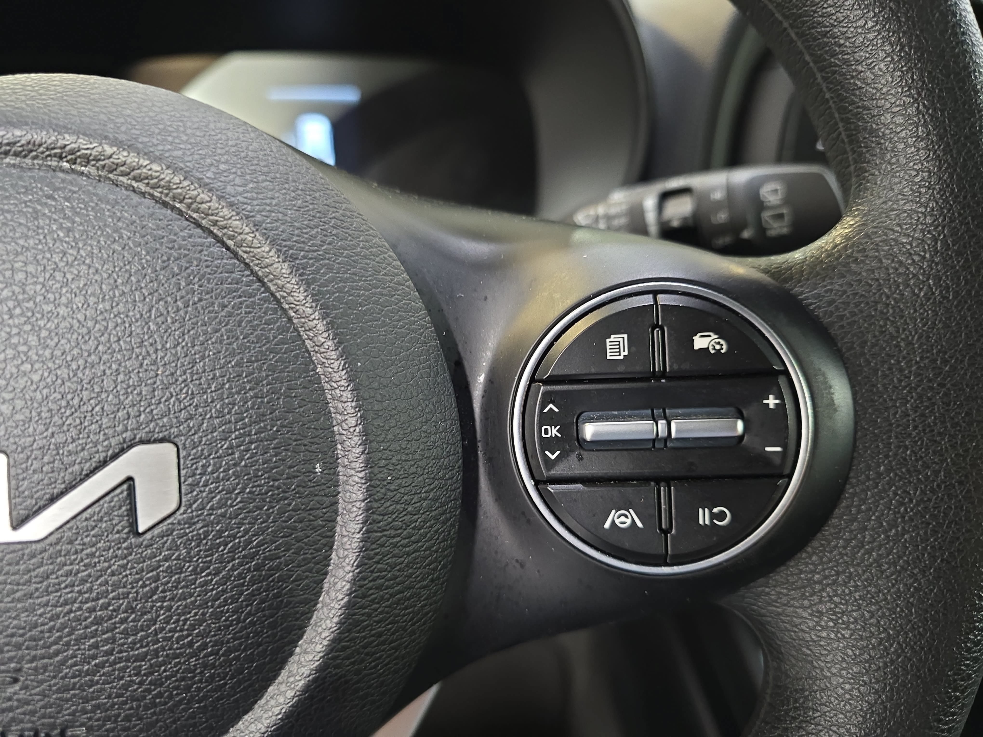 Used 2023 Kia Soul LX w/ LX Technology Package FWD image 15