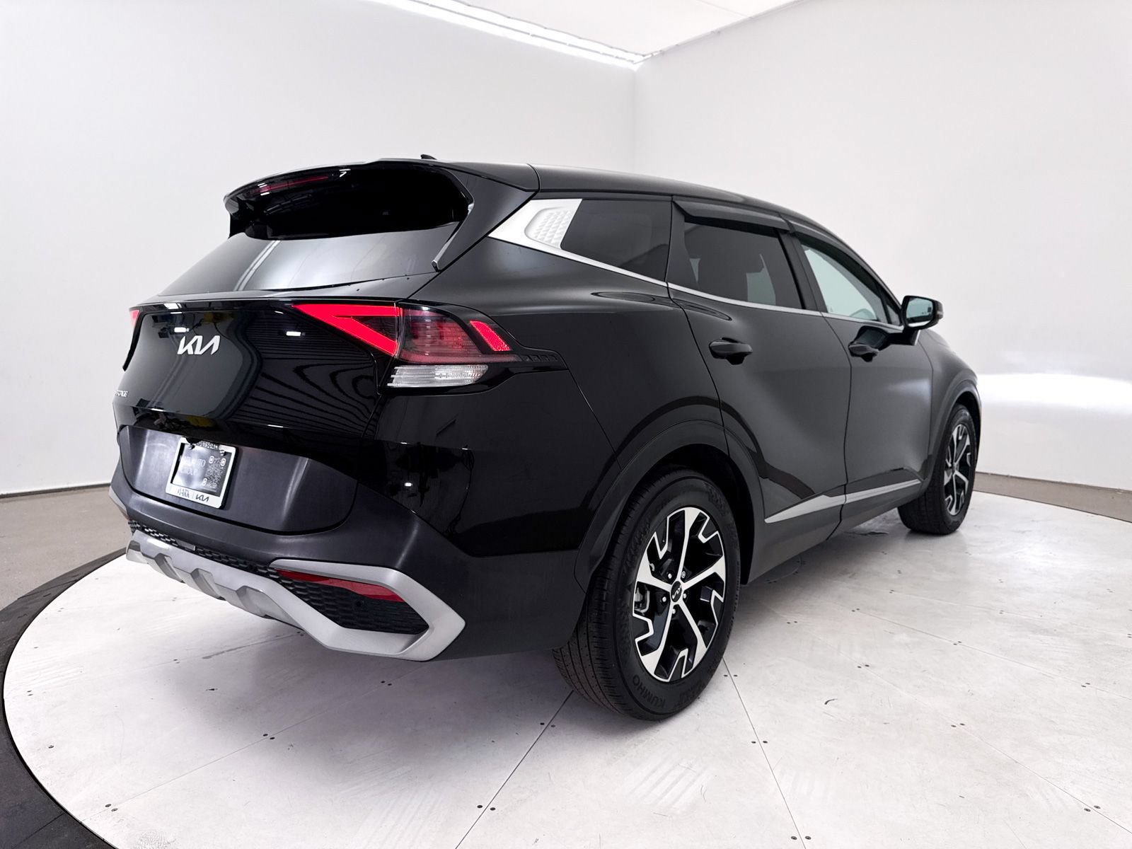 Certified 2023 Kia Sportage EX FWD image 18
