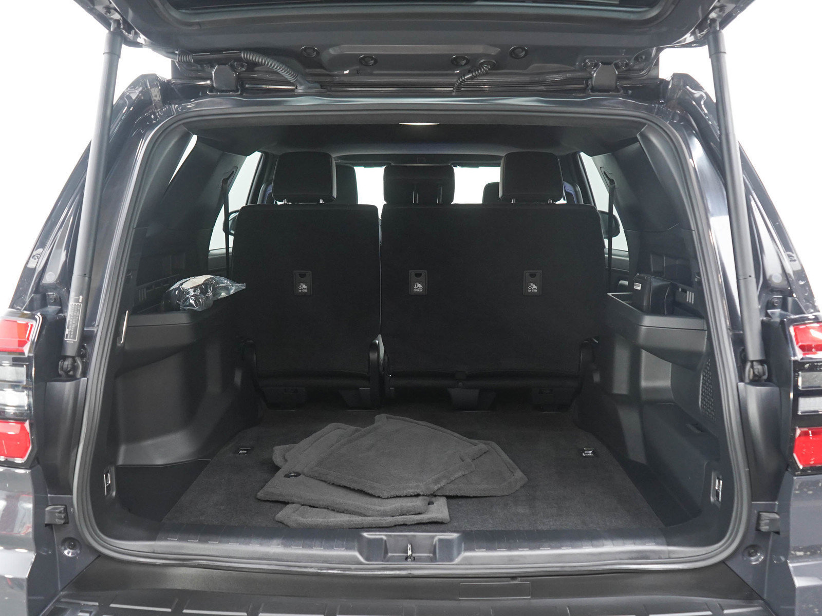 Used 2025 Toyota 4Runner TRD Off-Road Premium w/ Tow Technology Package AWD/4WD image 16