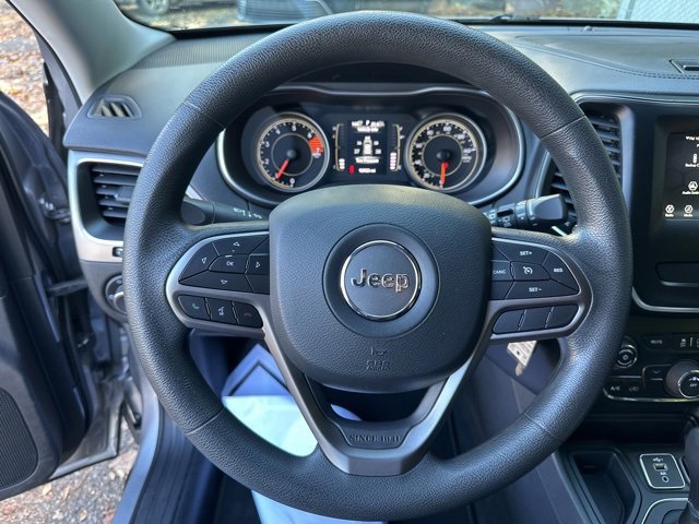 Used 2021 Jeep Cherokee Latitude image 11