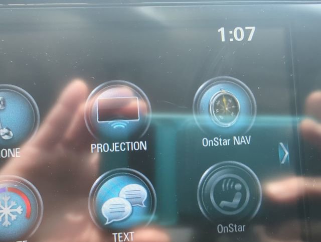 Used 2019 Buick Enclave Essence AWD/4WD image 22