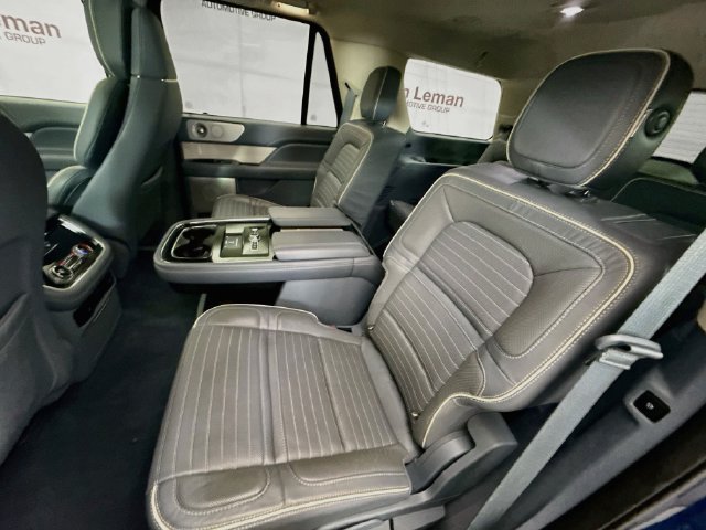 Used 2019 Lincoln Navigator Black Label AWD/4WD image 26