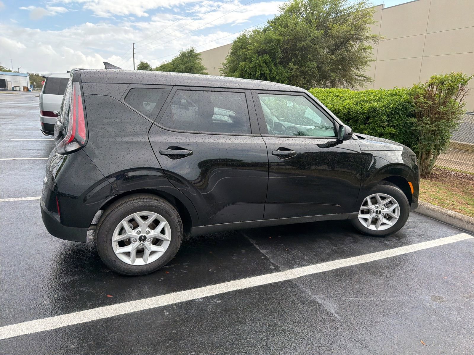 Used 2025 Kia Soul LX w/ LX Technology Package image 5