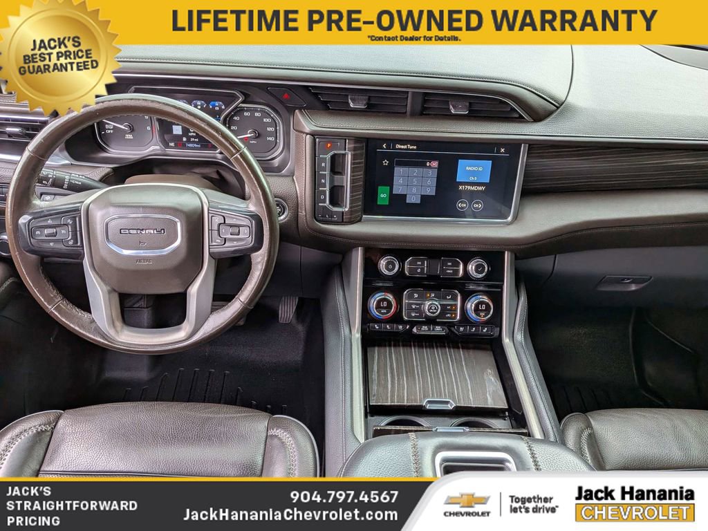 Used 2021 GMC Yukon XL Denali w/ Denali Premium Package image 15