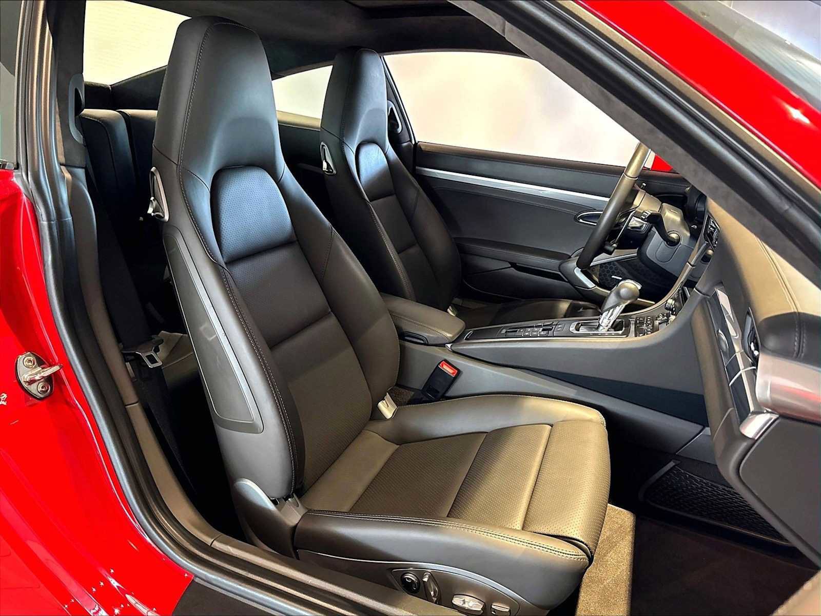 Used 2017 Porsche 911 Turbo AWD/4WD image 21