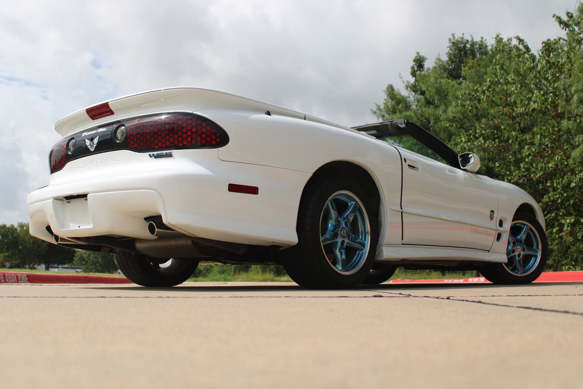 Used 1999 Pontiac Firebird Trans Am RWD image 16