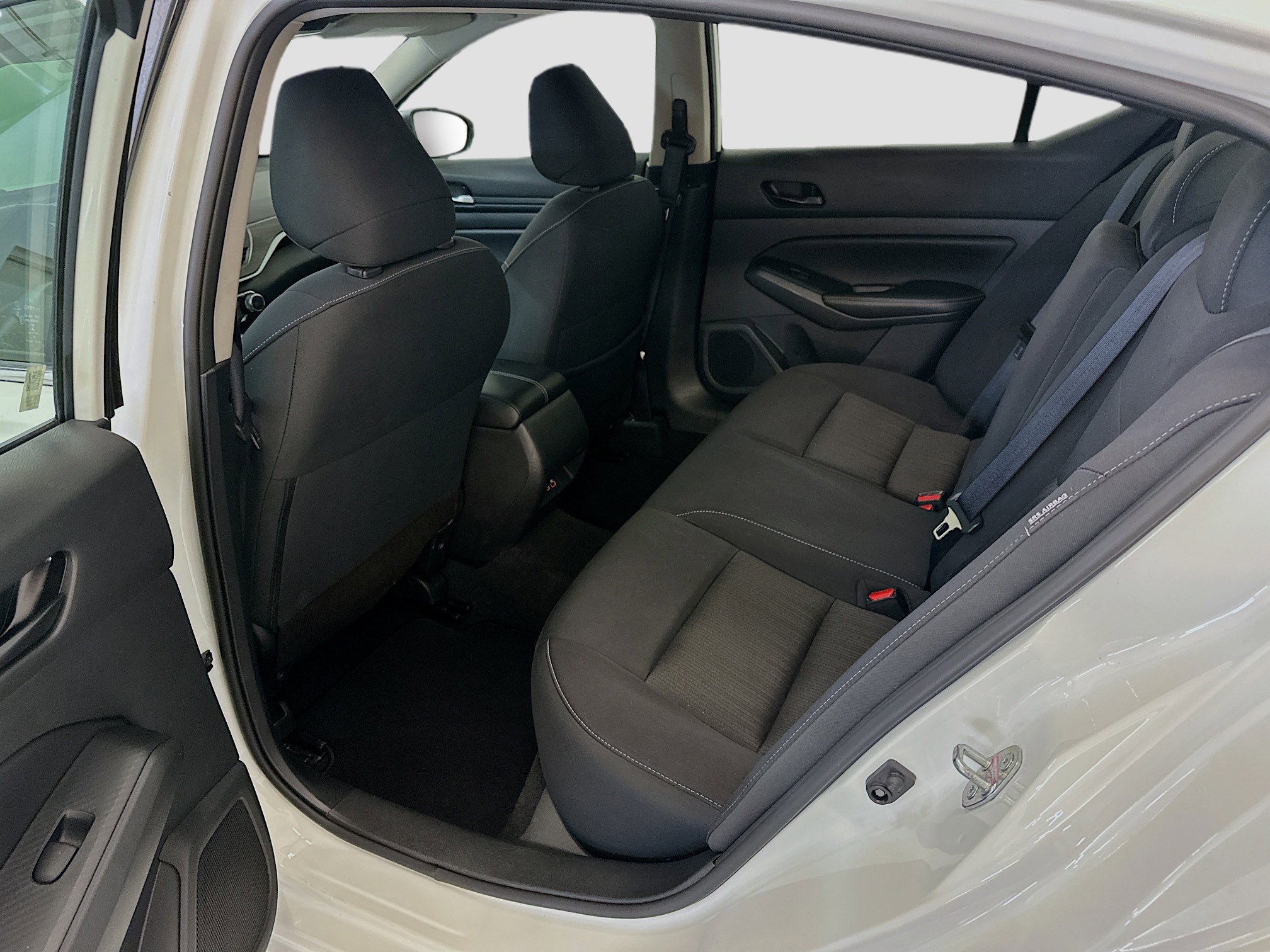 Used 2025 Nissan Altima 2.5 SV image 28