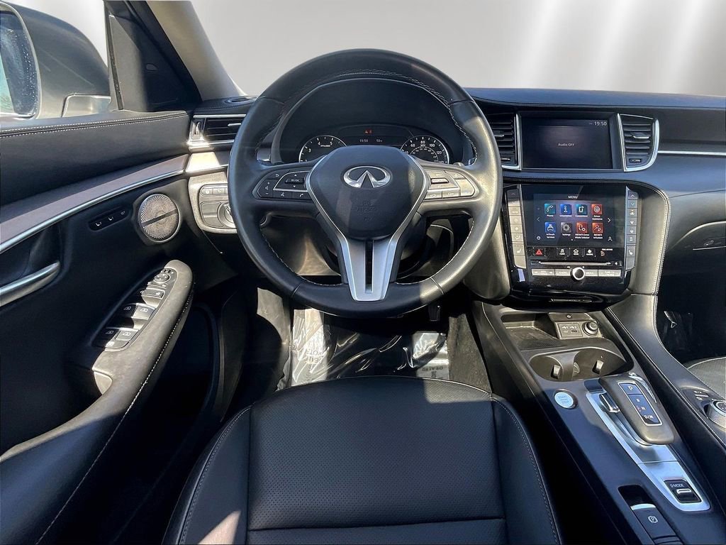 Used 2023 INFINITI QX50 Luxe AWD/4WD image 8