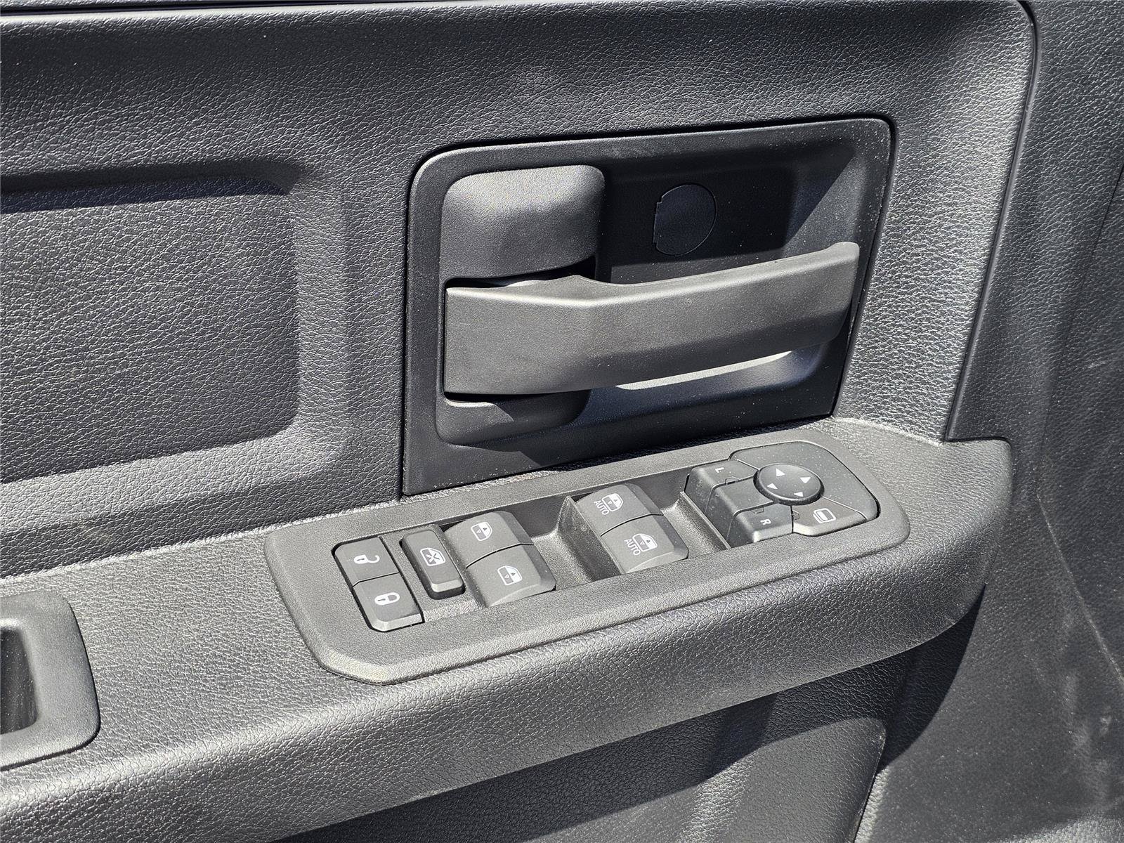 New 2026 RAM 3500 Tradesman AWD/4WD image 17