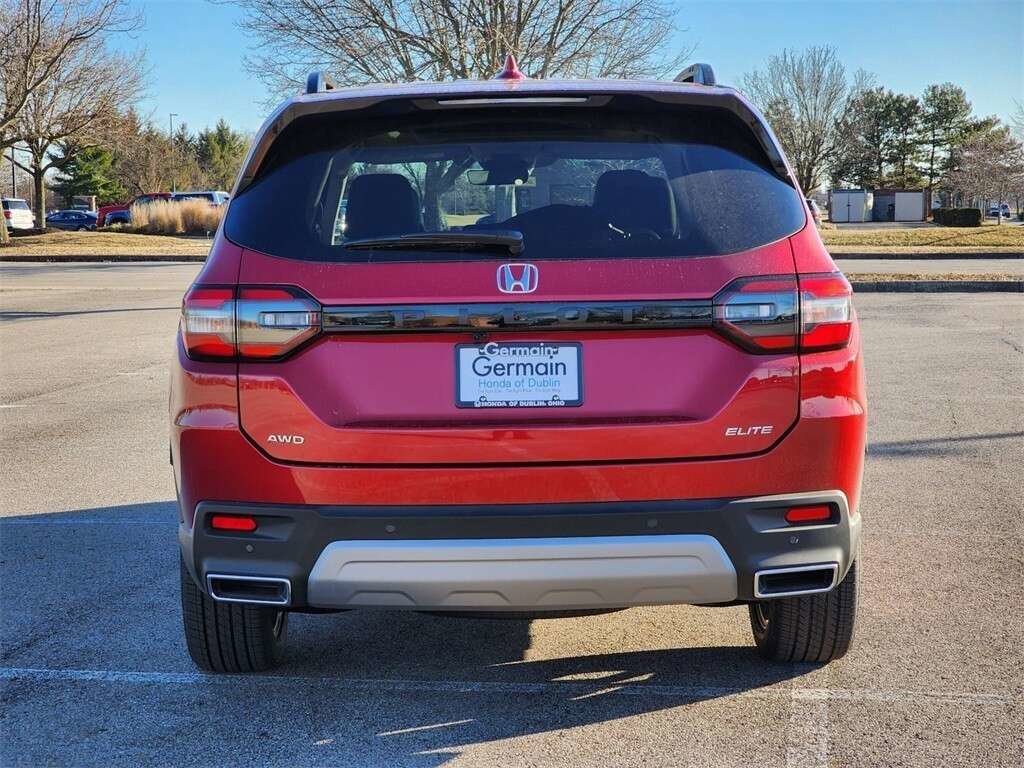 Used 2024 Honda Pilot Elite image 18