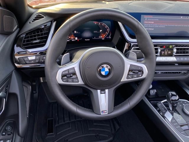 Used 2024 BMW Z4 M40i w/ Premium Package image 23