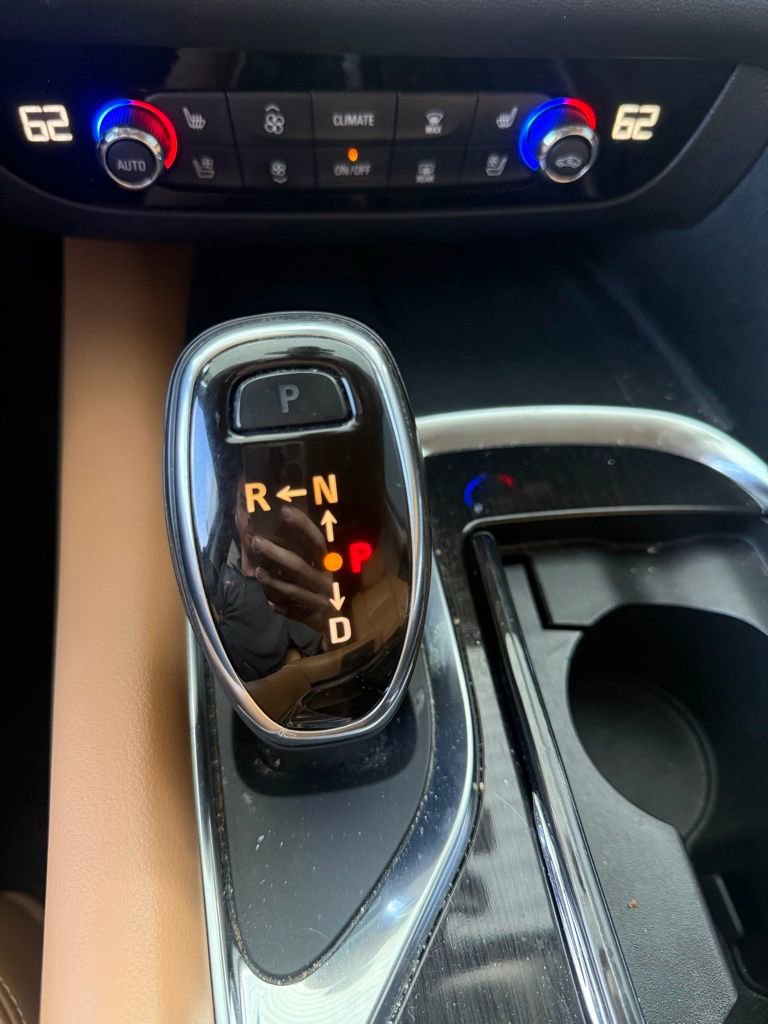 Used 2018 Buick Enclave Premium w/ Experience Buick Package FWD image 23