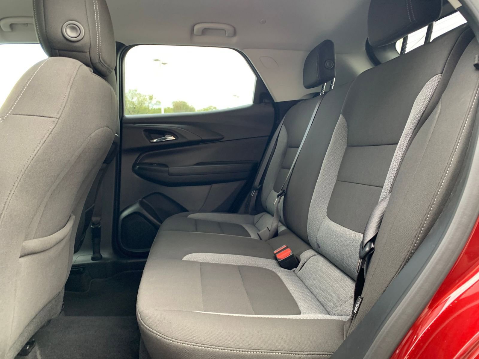 Used 2025 Chevrolet TrailBlazer LT image 23