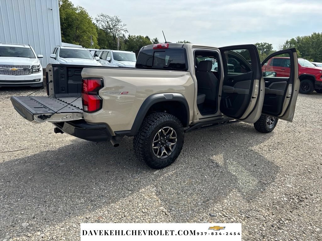 Used 2024 Chevrolet Colorado ZR2 AWD/4WD image 28