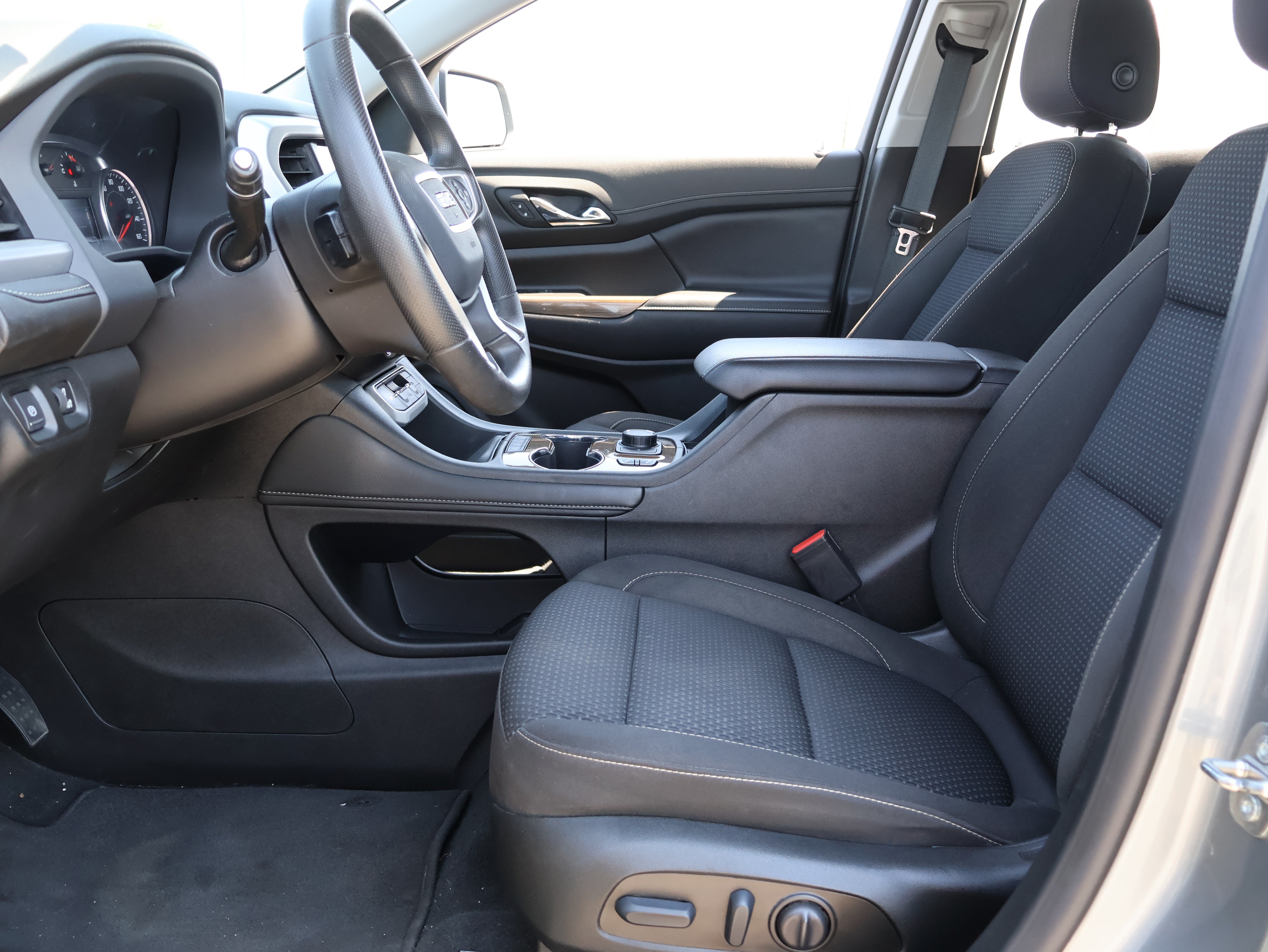 Used 2023 GMC Acadia SLE w/ Driver Convenience Package AWD/4WD image 15