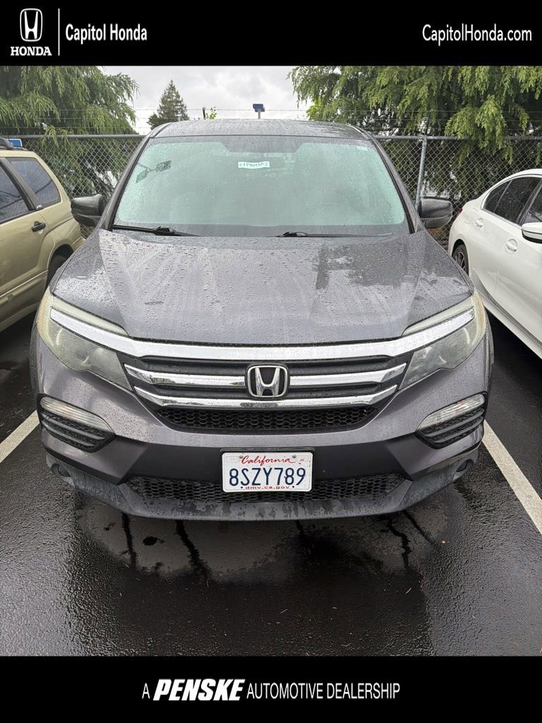 Used 2018 Honda Pilot LX image 1