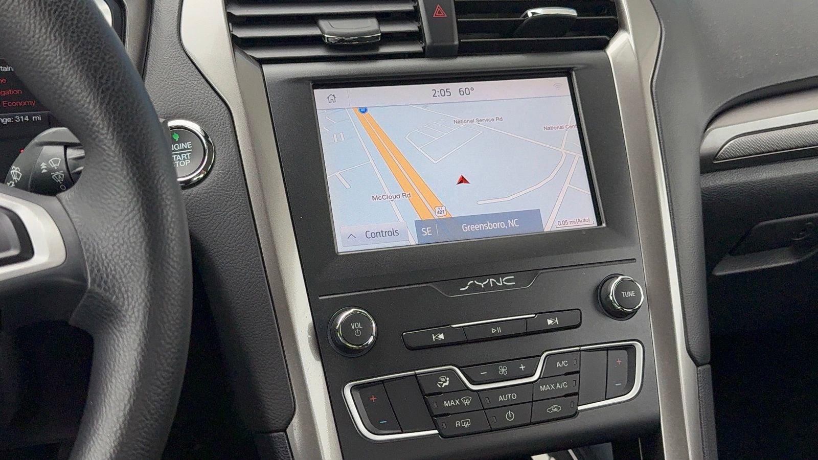 Used 2019 Ford Fusion SE FWD image 30