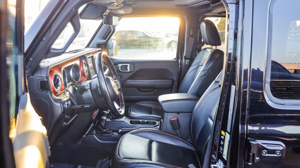 Used 2022 Jeep Wrangler Unlimited Rubicon w/ LED Lighting Group image 19