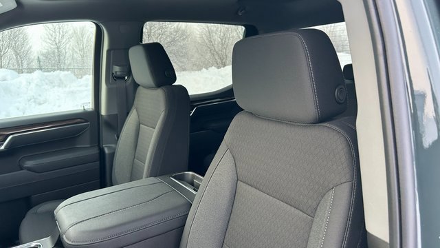 New 2026 Chevrolet Silverado 1500 LT w/ Z71 Off-Road Package image 16