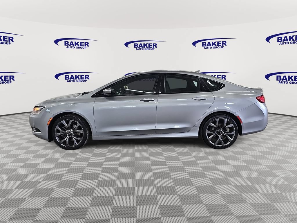 Used 2015 Chrysler 200 S w/ Navigation & Sound Group I FWD image 8