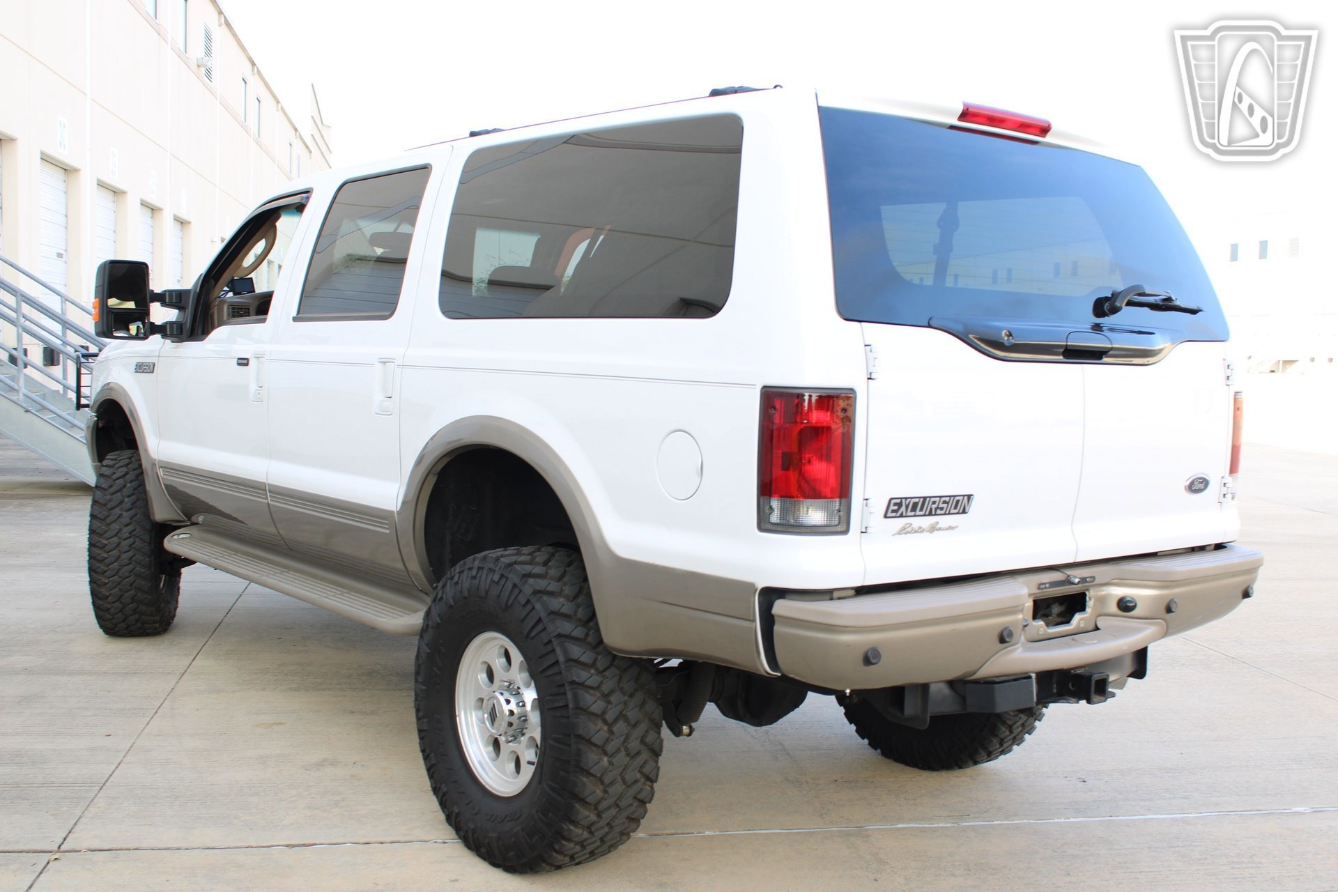 Used 2004 Ford Excursion Eddie Bauer image 6