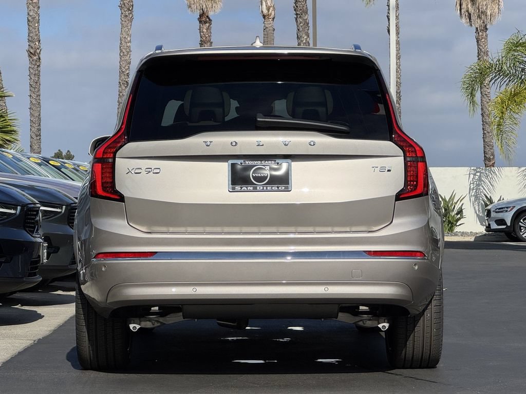 New 2026 Volvo XC90 T8 Plus AWD/4WD image 4