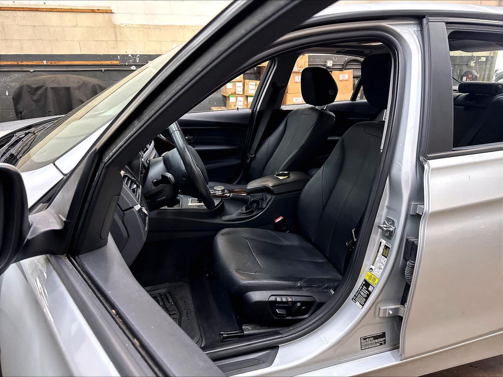 Used 2015 BMW 328i Sedan RWD image 27