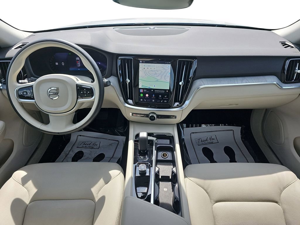 Used 2025 Volvo V60 B5 Cross Country Plus AWD/4WD image 13