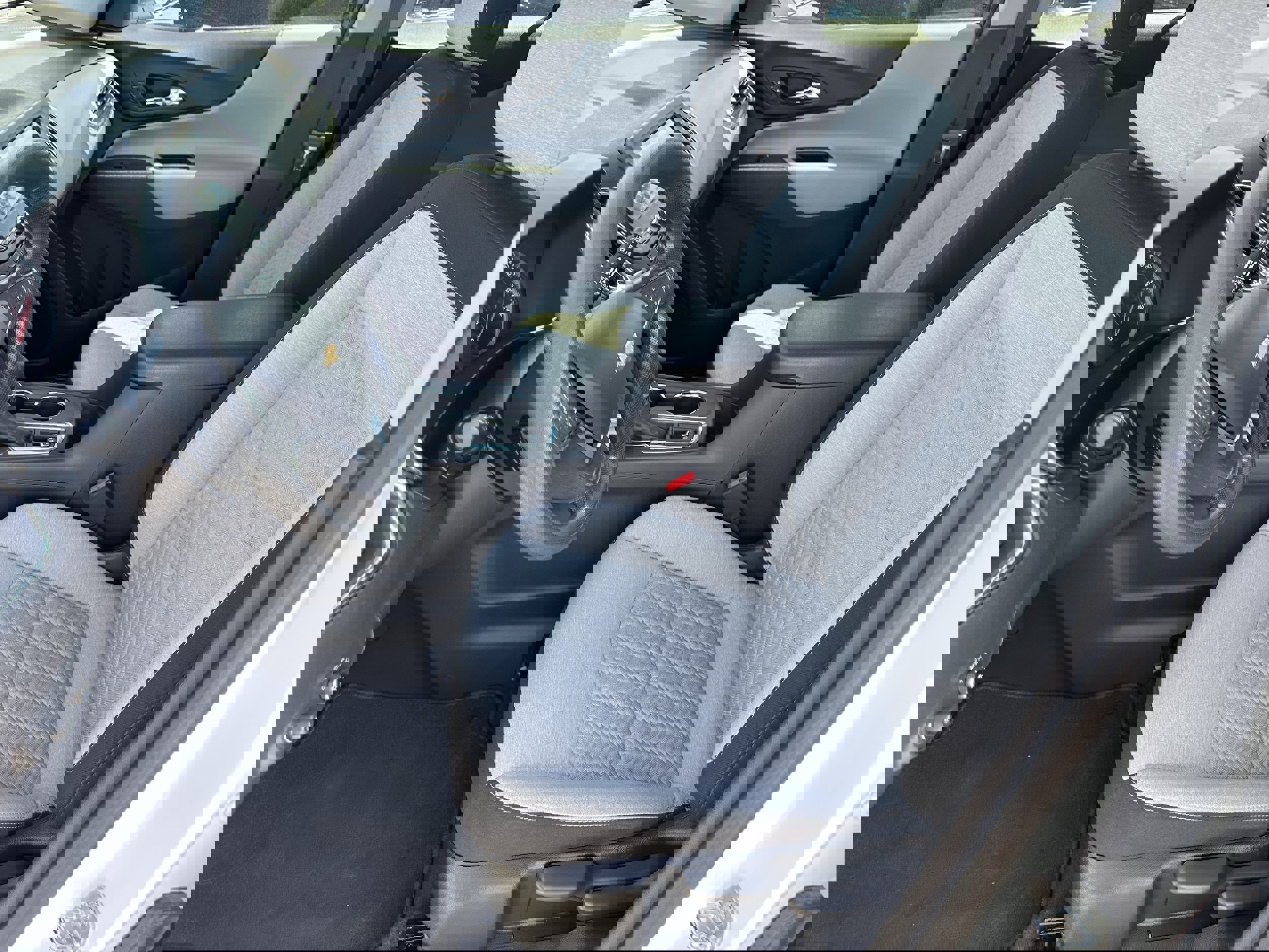 Used 2024 Chevrolet Equinox LS w/ Sport Edition image 15