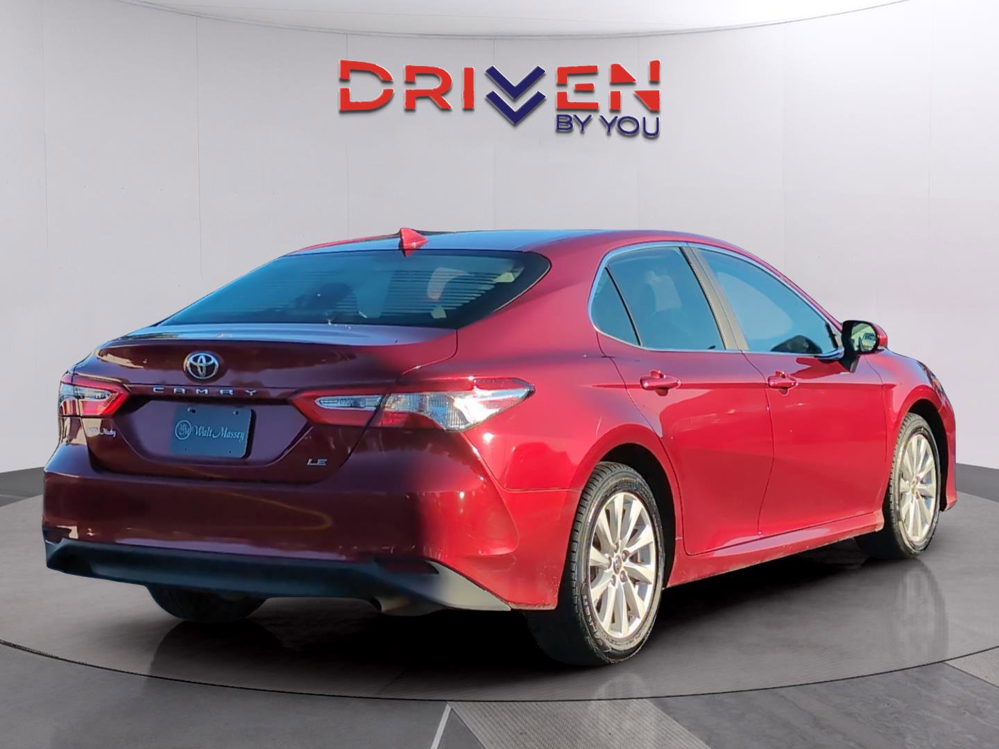 Used 2020 Toyota Camry LE FWD image 6