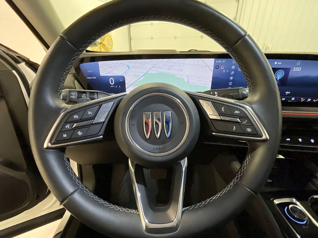 Used 2025 Buick Envision Preferred image 31