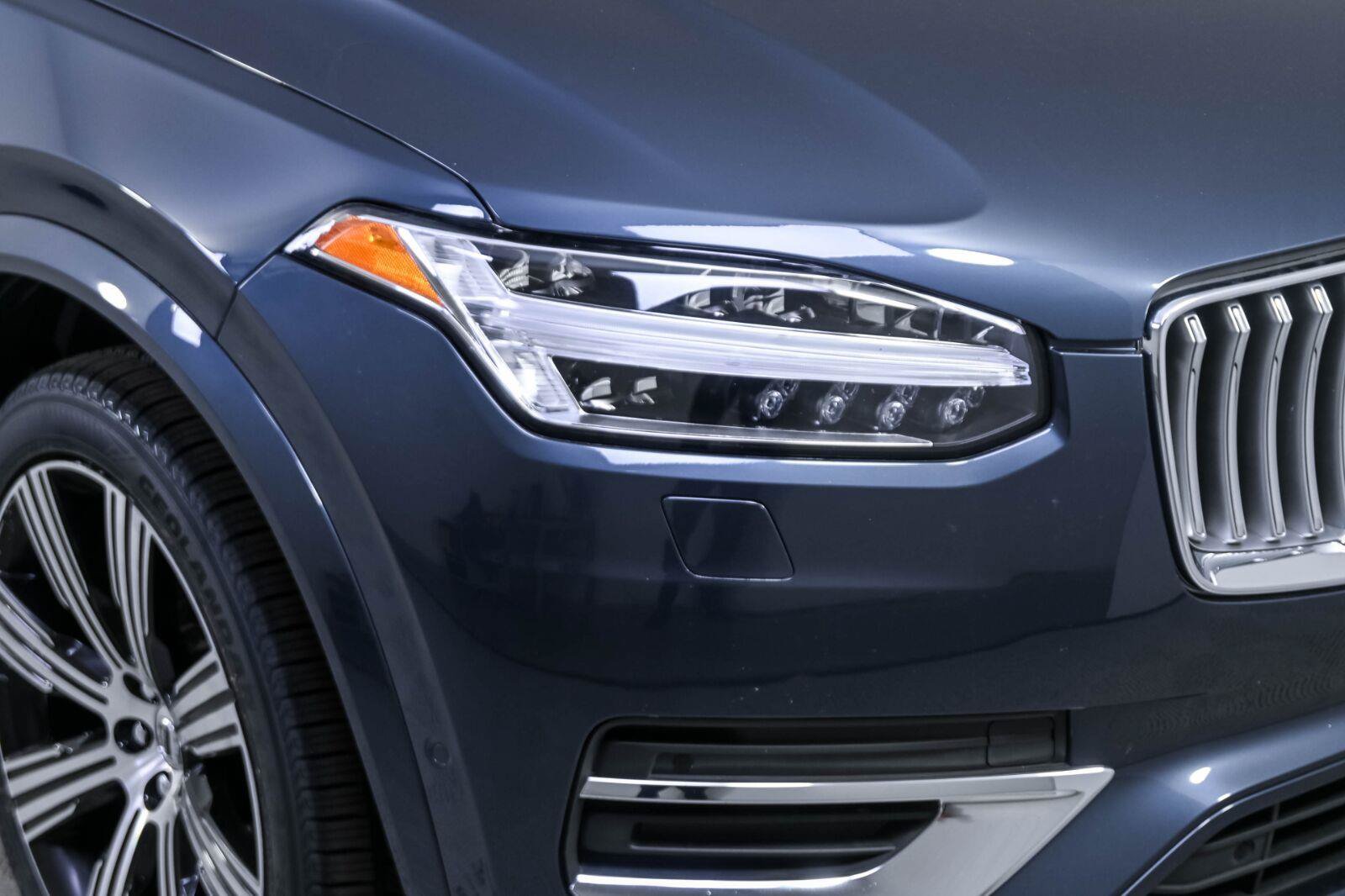 Certified 2022 Volvo XC90 T6 Inscription w/ Advanced Package AWD/4WD image 36